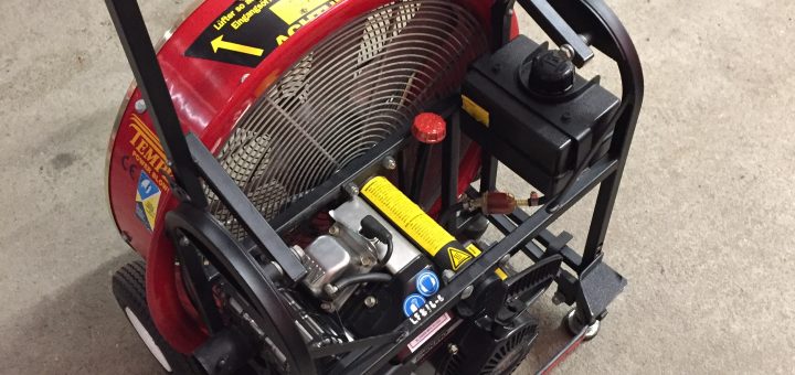 Drucklüfter in Fahrzeughalle